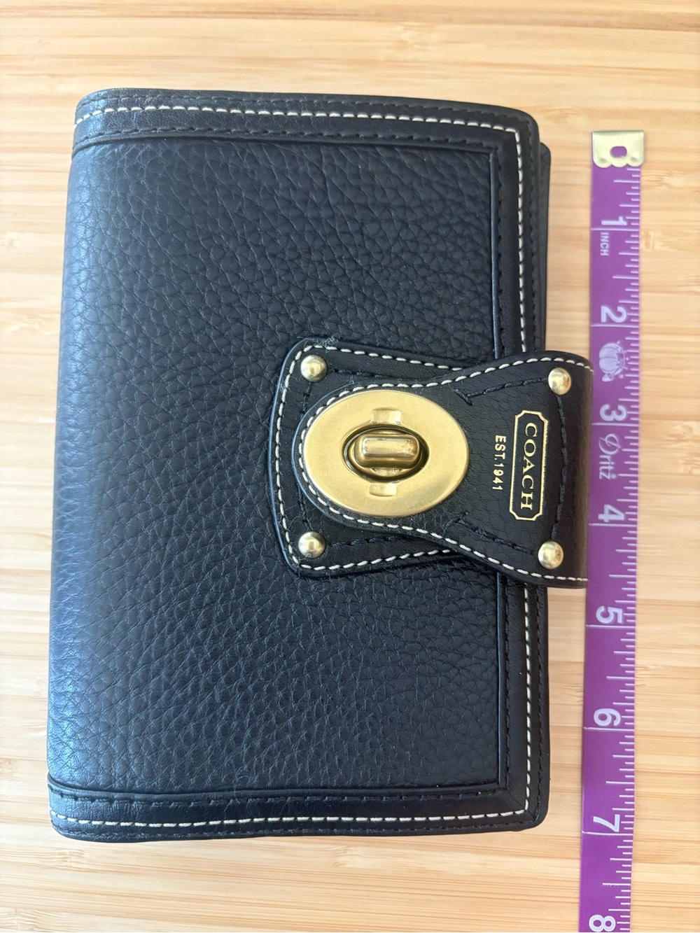 Coach Vintage Black Pebbled Leather Agenda Planner Cover with Gold Turnlock - Picture 6 of 6